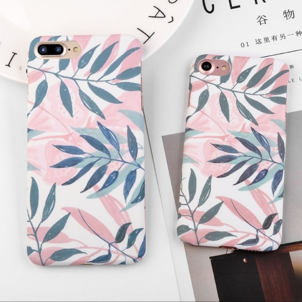 LAST 1! Leaf Print iPhone Case - Picture 1 of 2